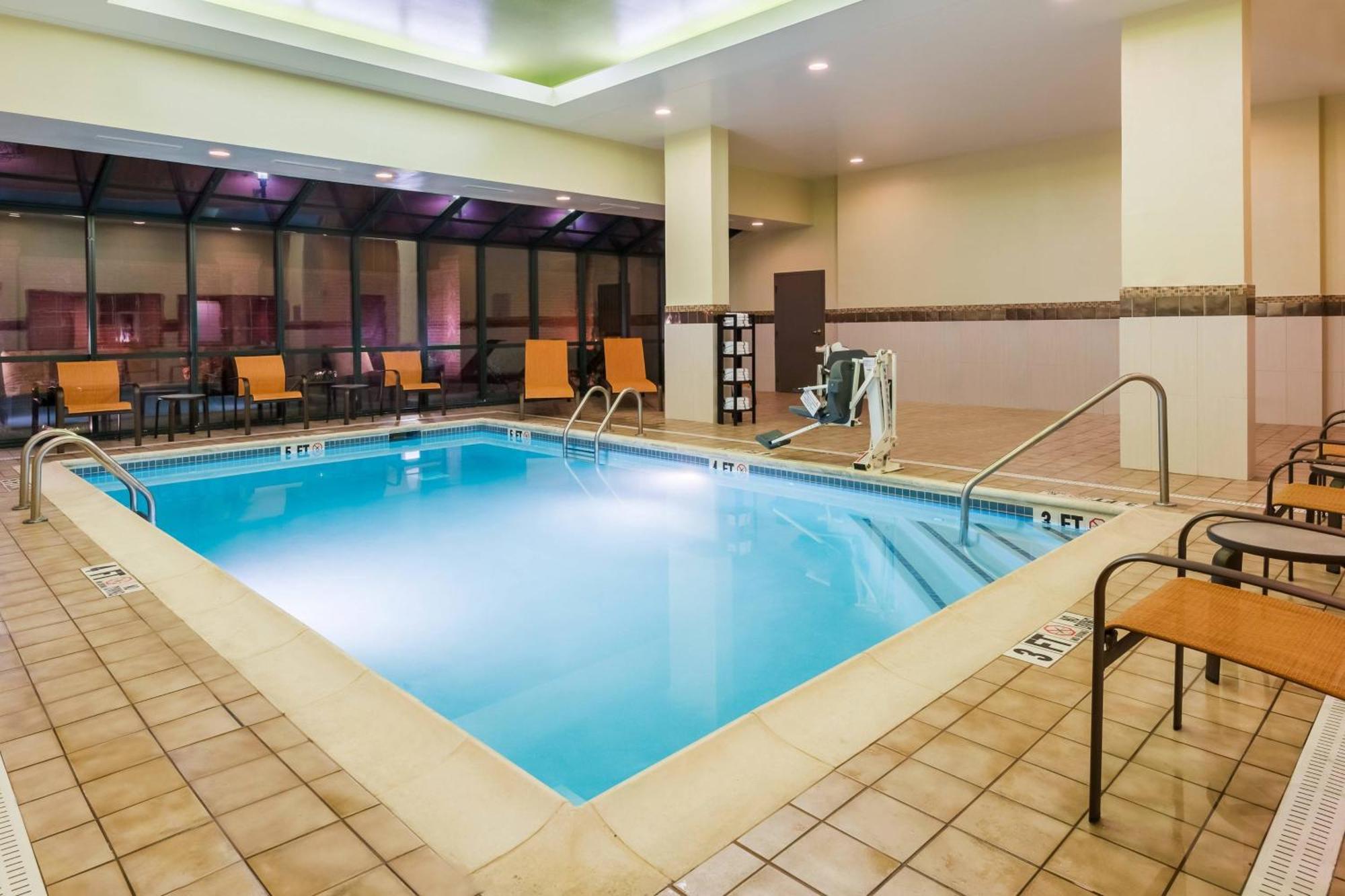 Courtyard By Marriott Chattanooga Downtown Eksteriør bilde
